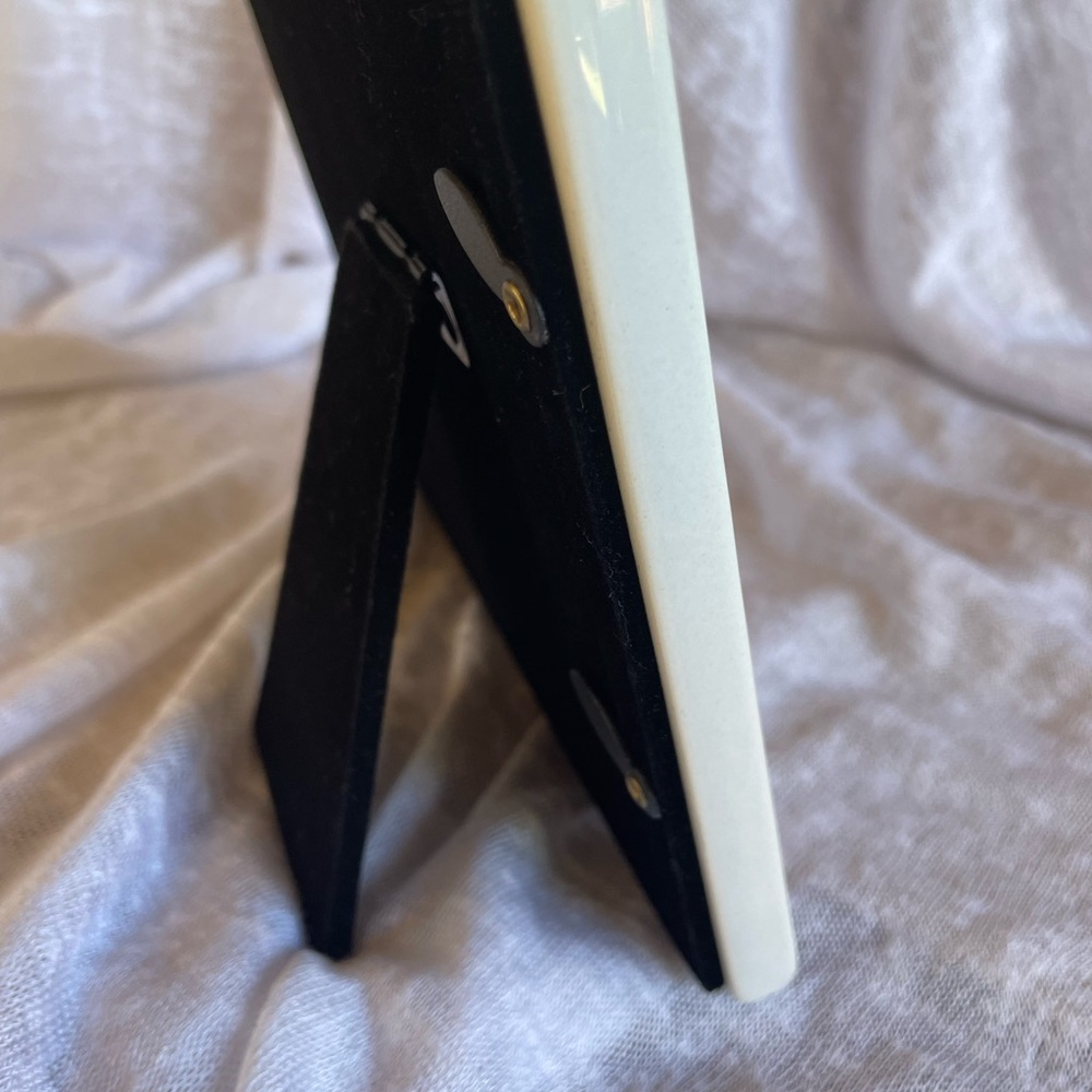Picture frame - Picture 3 of 6